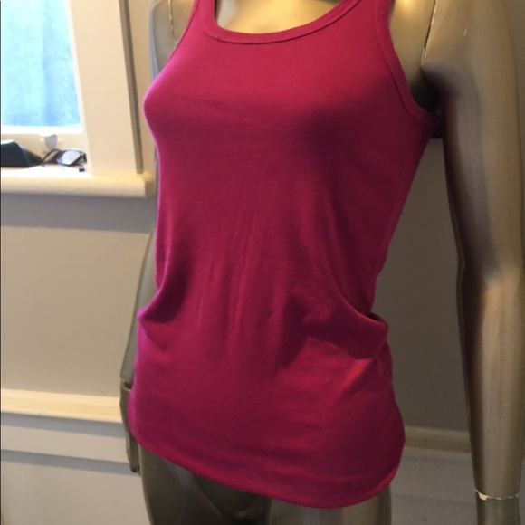 NWOT SPLENDID TANK TO FUSHIA M NEVER WORN - Picture 2 of 6